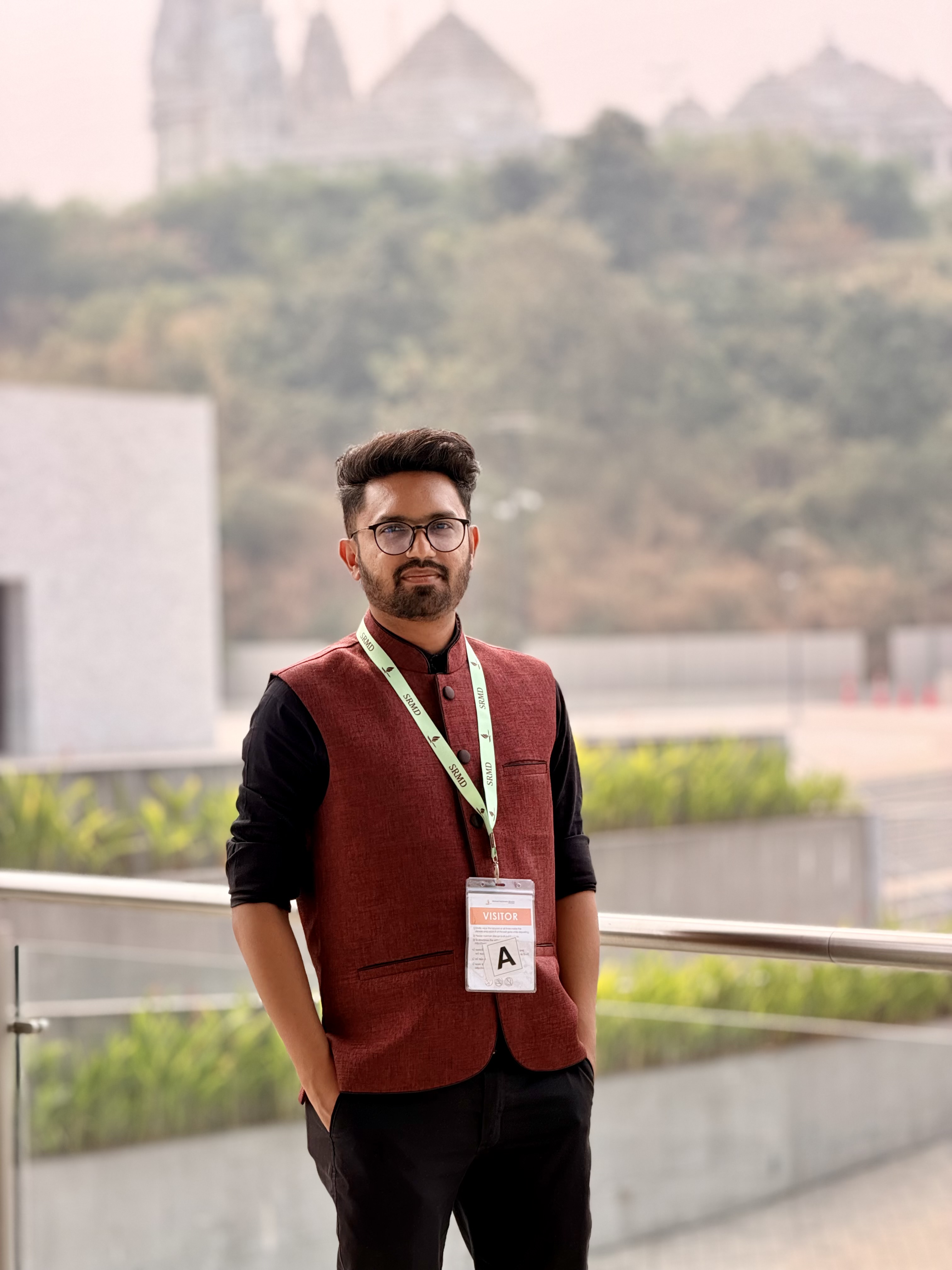 Dr Milindkumar Makwana